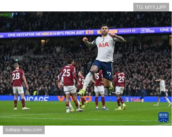 西汉姆联逆转热刺，强势反弹斩获关键三分