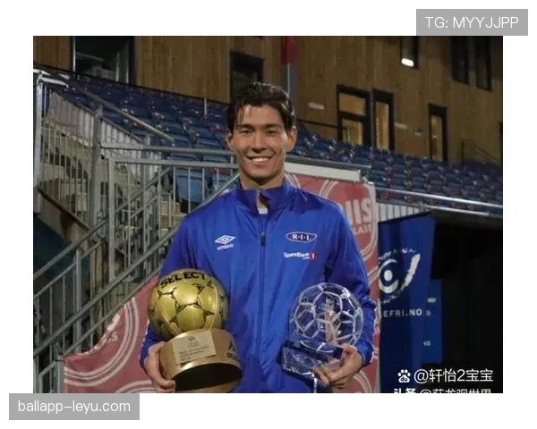 戴维斯转会市场价值飙升，冬季转会期成焦点