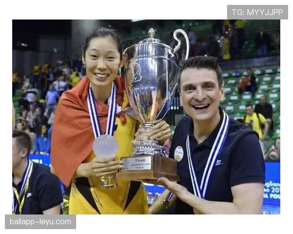 布鲁诺与梅努共同参与慈善活动，备受关注的强强联手提升社会形象